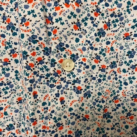 Banana Republic Long Sleeve Floral Shirt - Picture 4 of 4